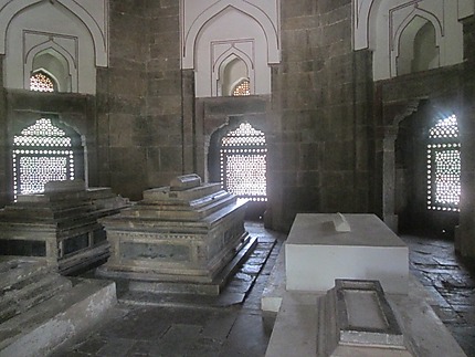 Tombe d'Isa Khan