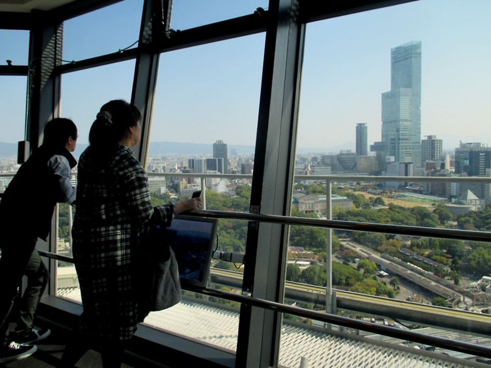 Vue de haut de la tour Stutenkaku