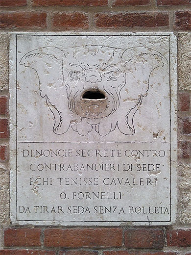 Verona : bocca della verità Verona : bocca della verità