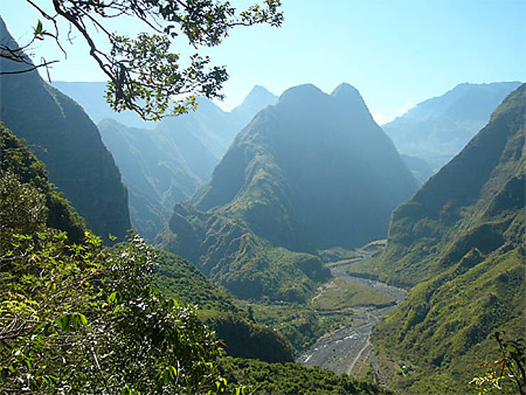 Au Coeur De La Réunion : Montagne : Cirque De Mafate : Cirques Et ...