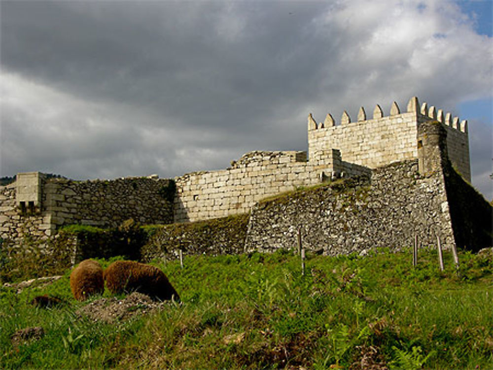 Chateau de Lindoso