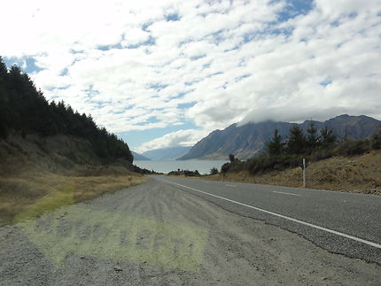 Penser à "Keep left" en Nouvelle-Zélande