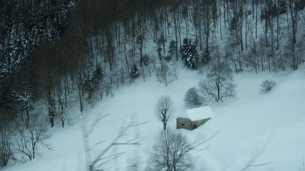 Chalet perdu dans la neige, Saint-Lary-Soulan