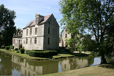 Château de Pontarmé Château de Pontarmé