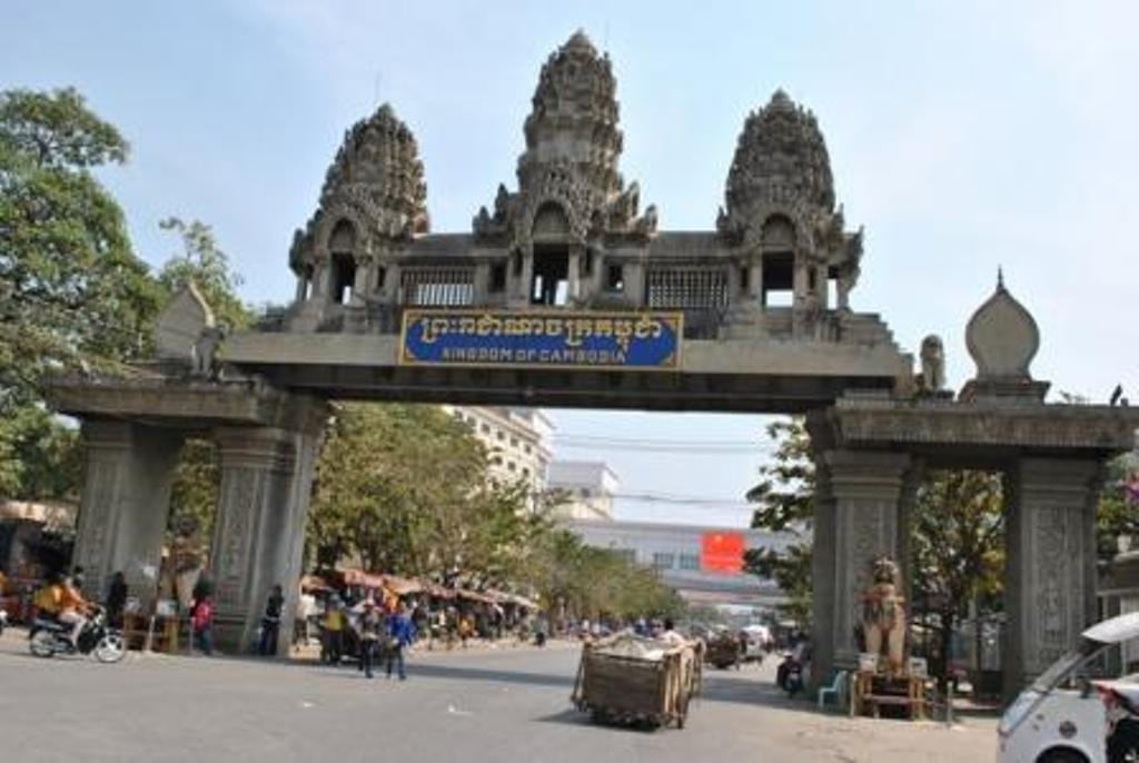 Frontière du Cambodge à Poipet Frontière du Cambodge à Poipet