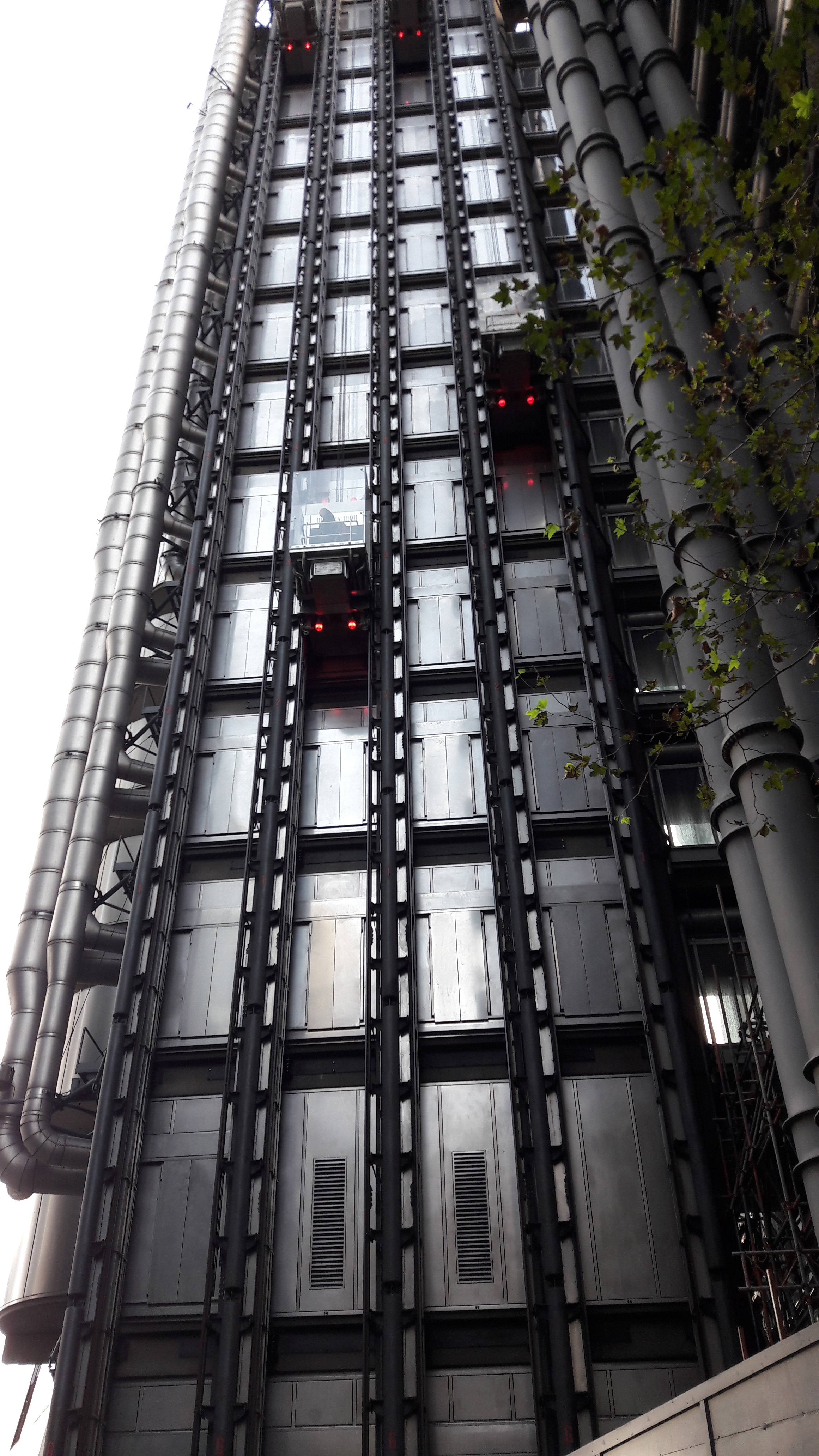 Lloyd's lift Lloyd's lift
