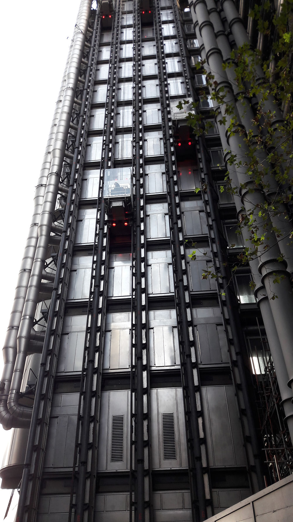 Lloyd's lift