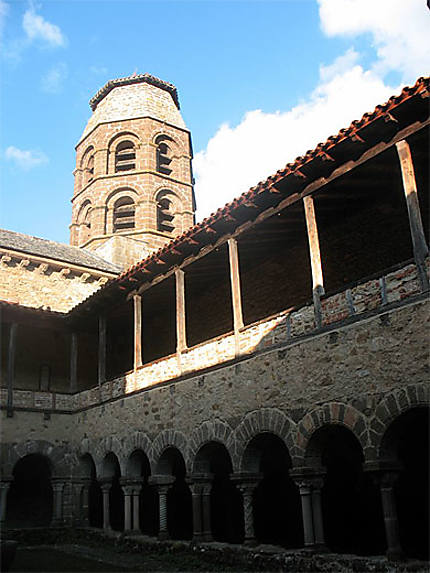Abbaye de Lavaudieu