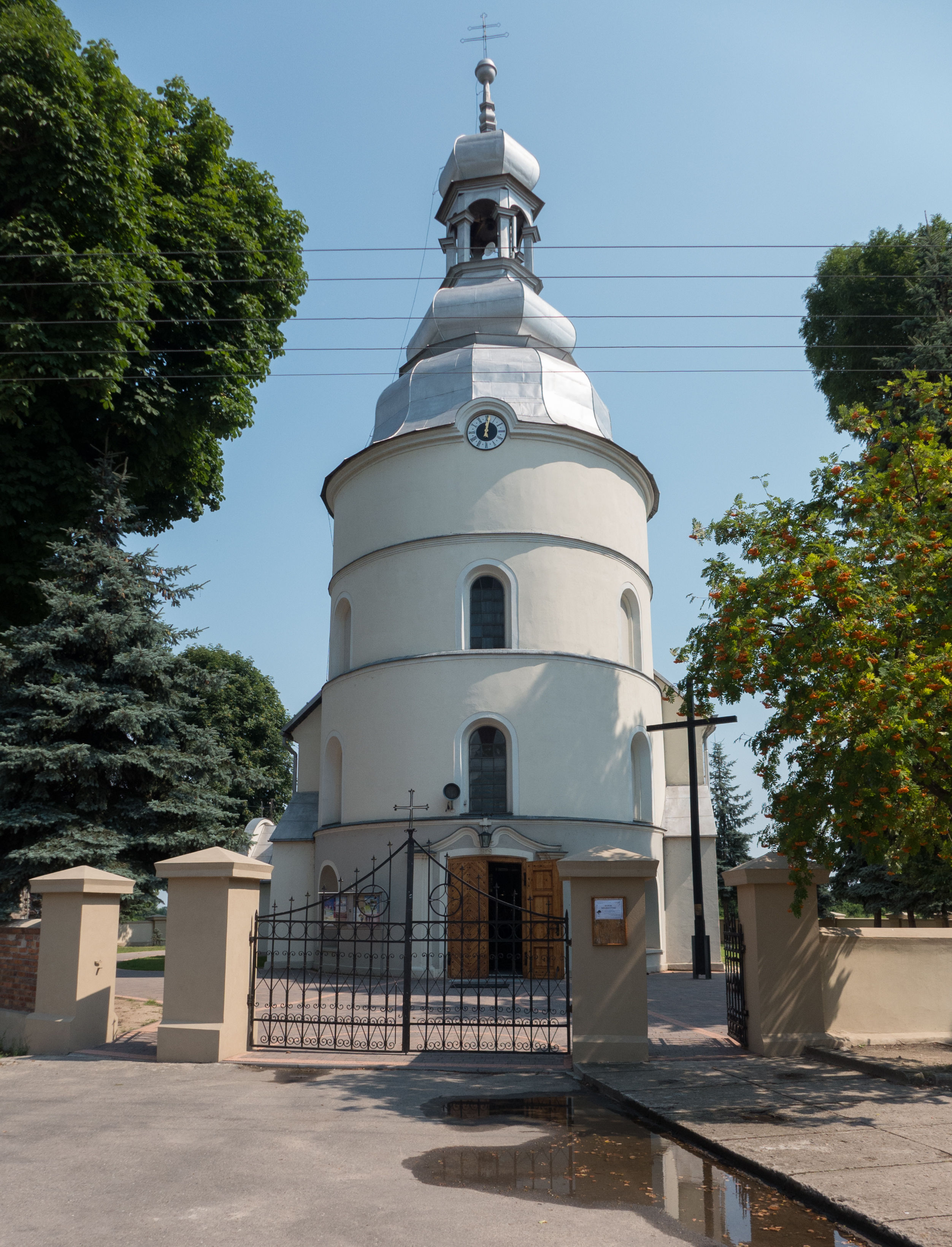 Eglise paroissiale à Slawsk