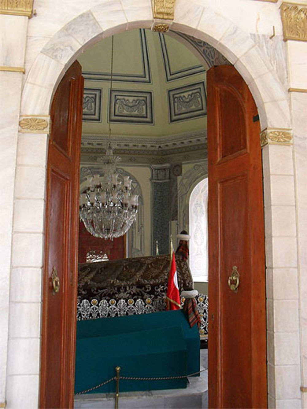 Osmangazi Türbesi : entrée