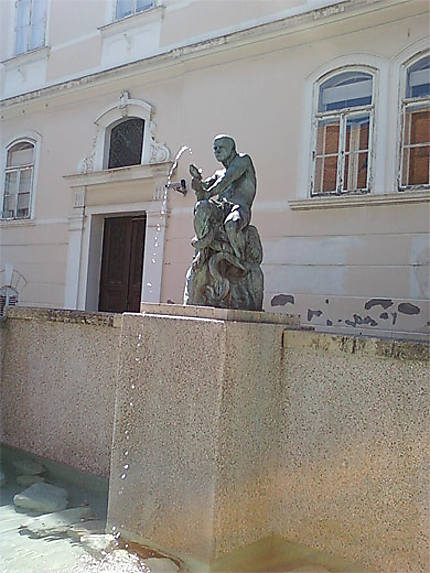 Fontaine de la Place des Jésuites