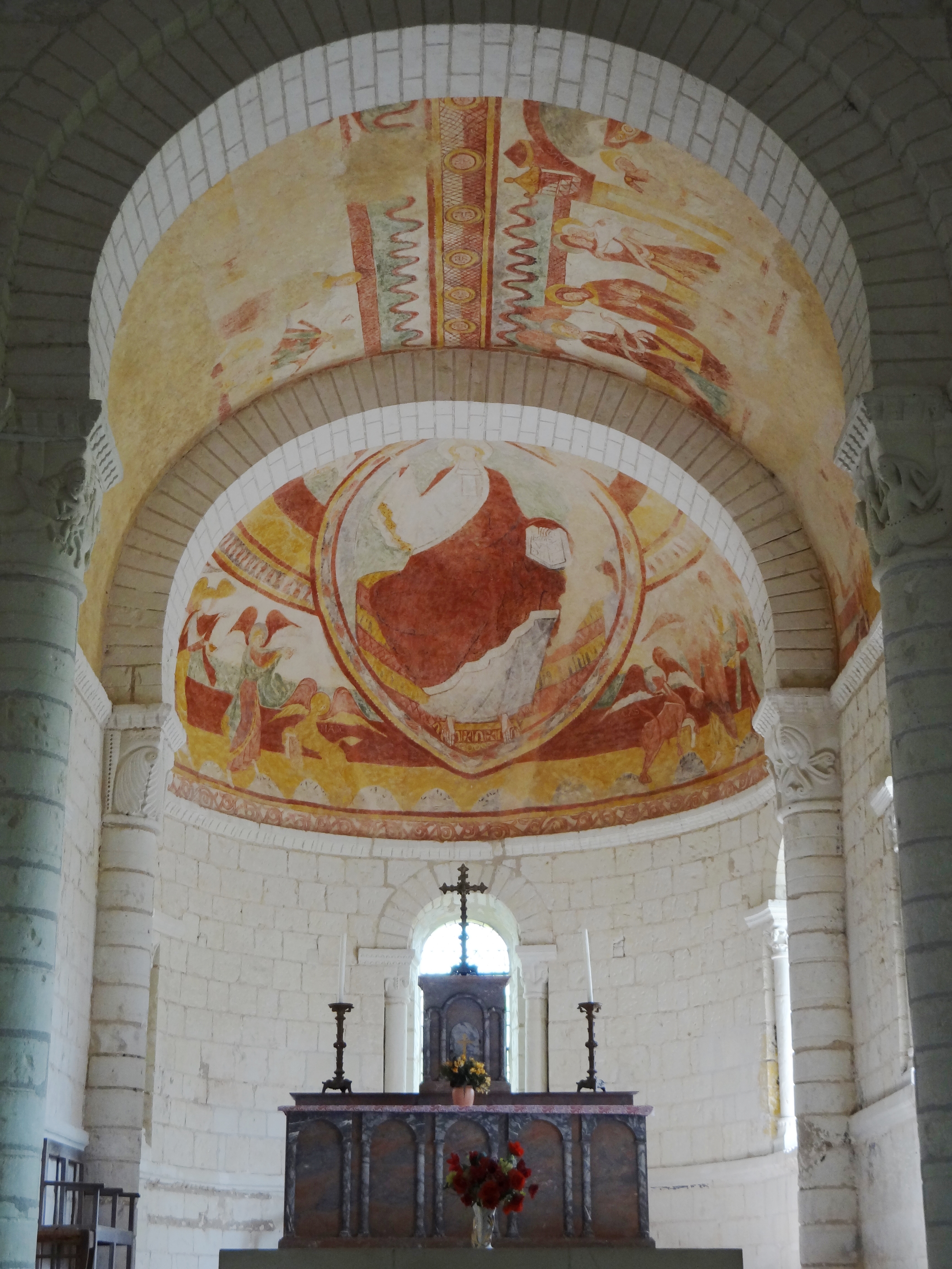 Tavant - Église romane Tavant - Église romane