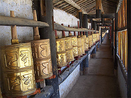 Rouleau de prières tibétains