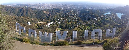 Hollywood sign trail