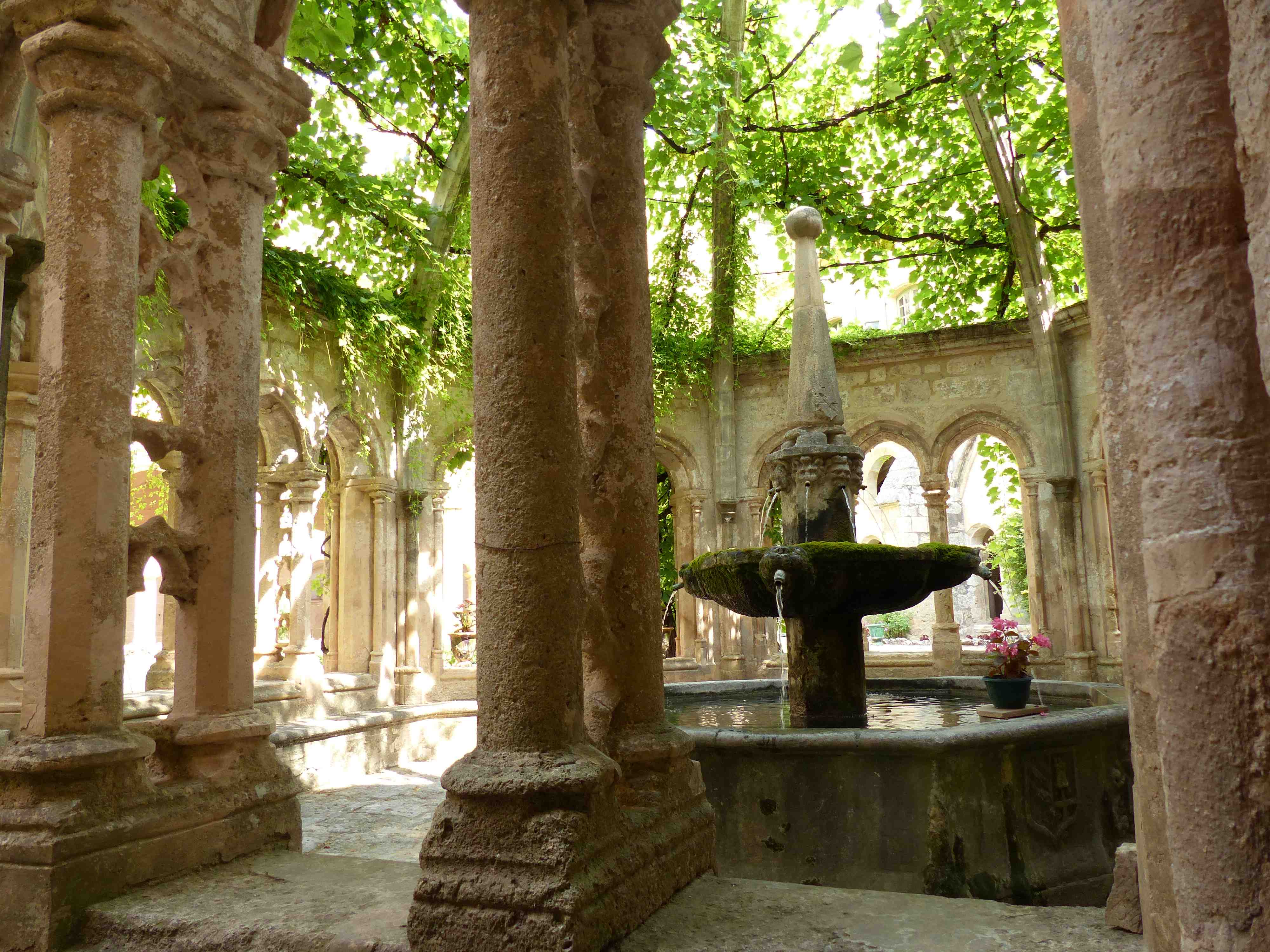 Abbaye de Valmagne Abbaye de Valmagne