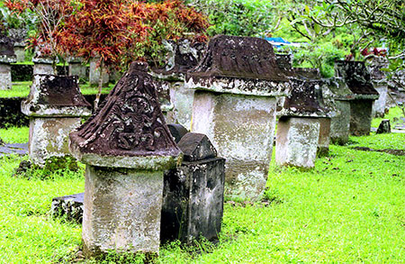 Tombes à Manado Tombes à Manado