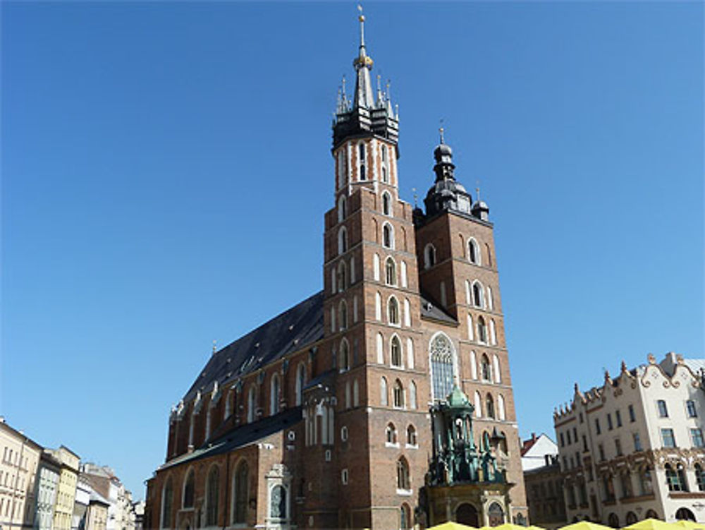 Place du Marché Eglise Ste Marie 