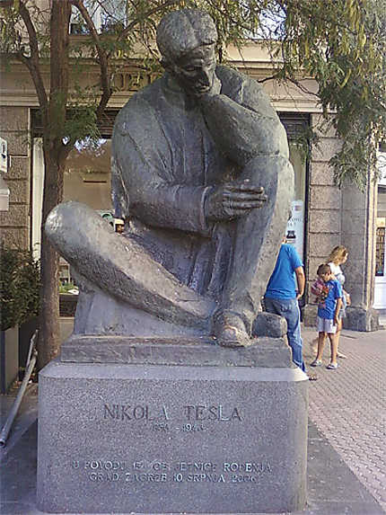 Statue de Nikola Tesla