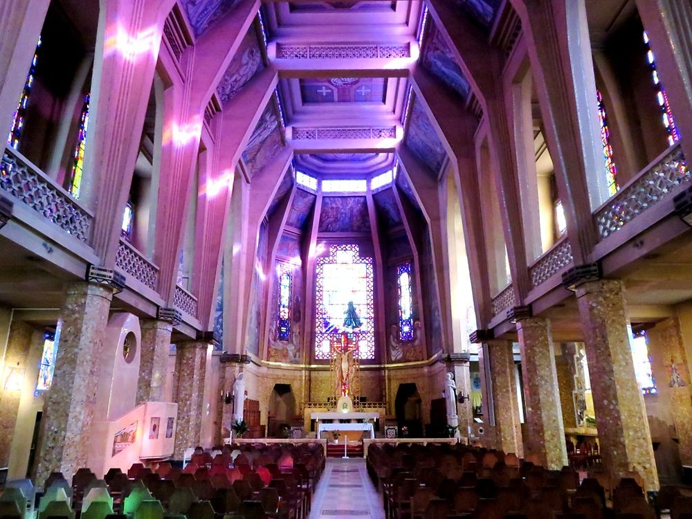 La nef Église Saint-Jean-Bosco