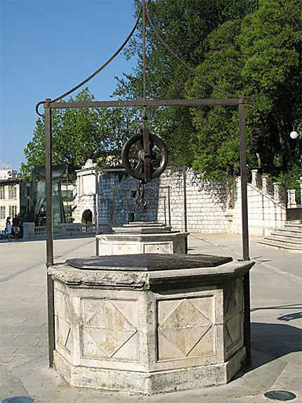 Les puits du château à Zadar