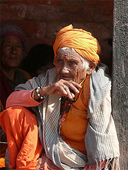 Femme à Pashupatinath 