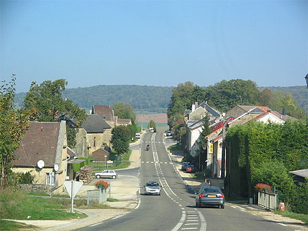 Le village d'Omicourt Le village d'Omicourt