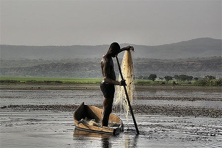 Photo de Banfora. Le pêcheur de lémorodogou