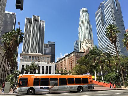 BUS and TOWERS in Los Angeles