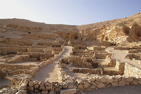 A Deir El Medina A Deir El Medina