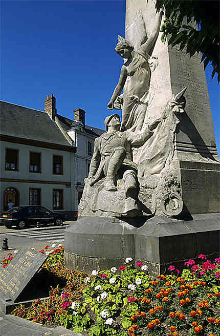 Monument commémoratif, Rue