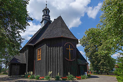 Petite église en bois à Czeszewo