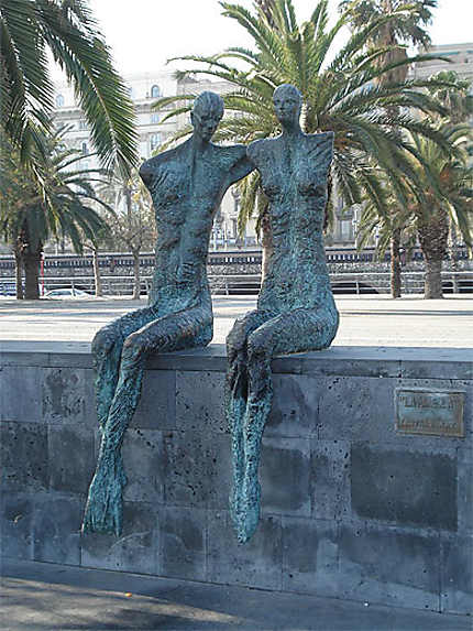Couple de statues