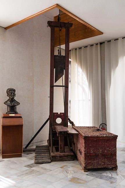Musée de l'Armée à Alger : la guillotine