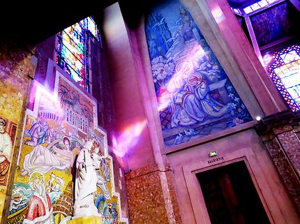 Peintures et mosaïques Église Saint-Jean-Bosco