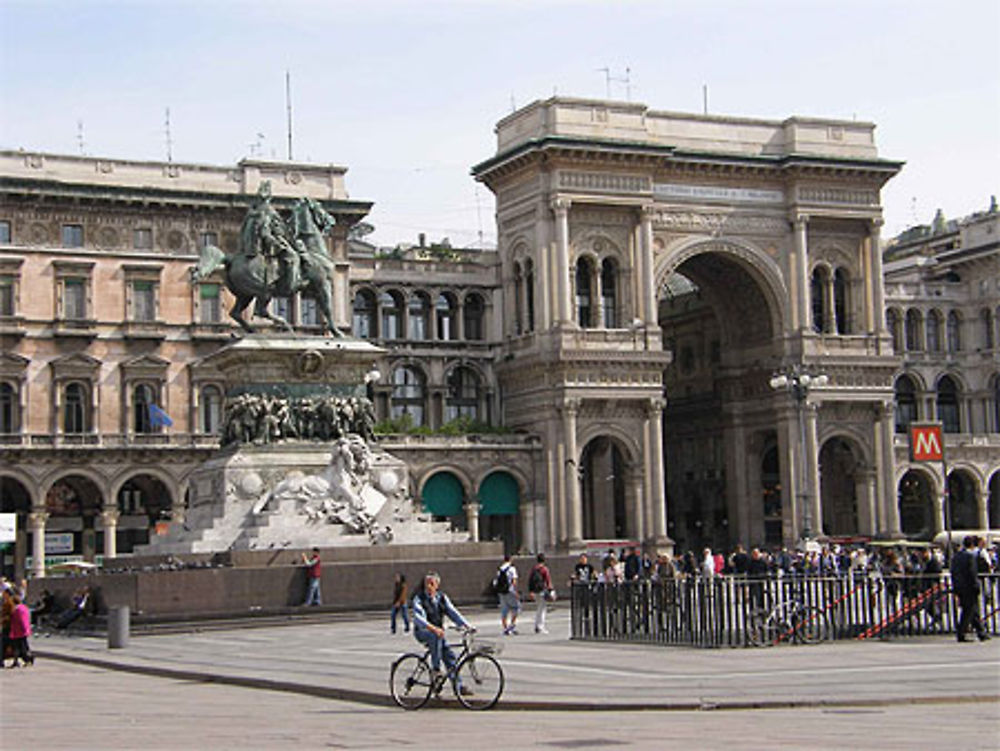 La place et la galerie