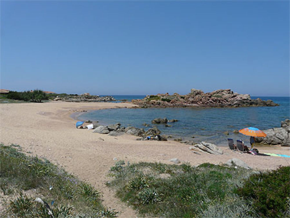 Petite plage tranquille