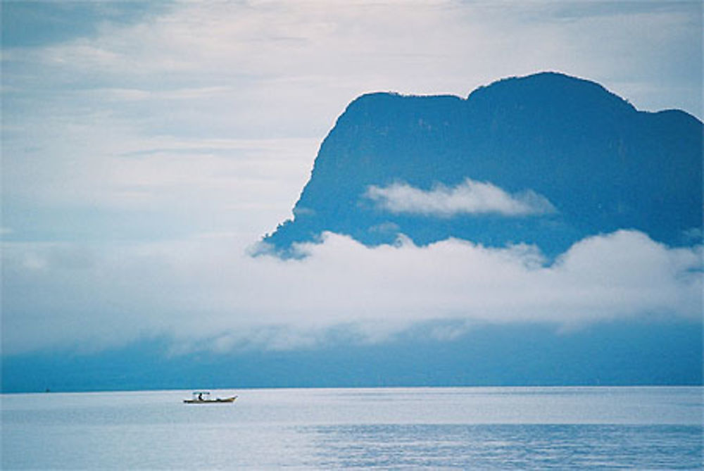 Gunung Santubong