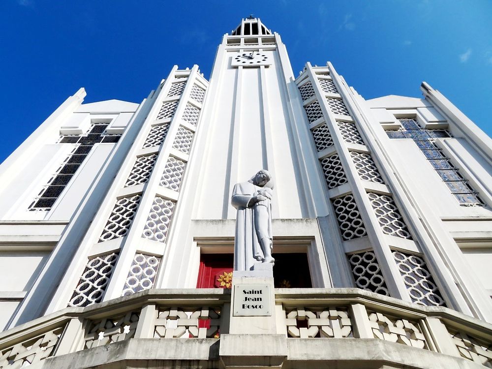 Façade de l'église St Jean de Bosco