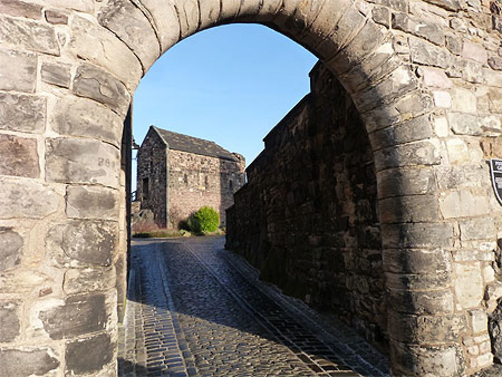 The Royal Mile Château