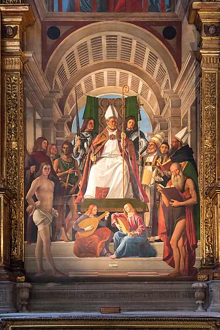 Saint Ambroise en trône et les Saints