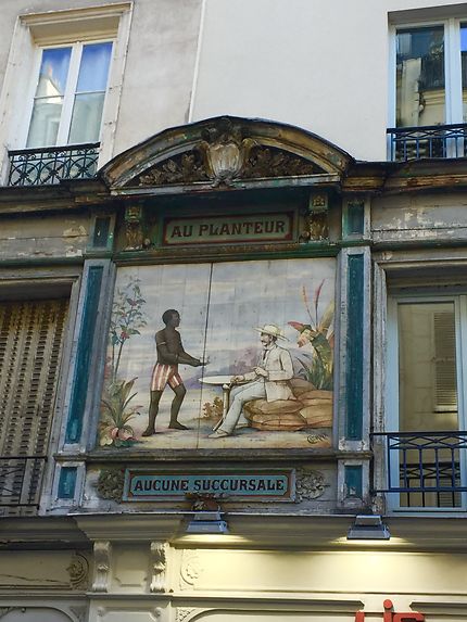 Décoration originale vers la rue Montorgueil 
