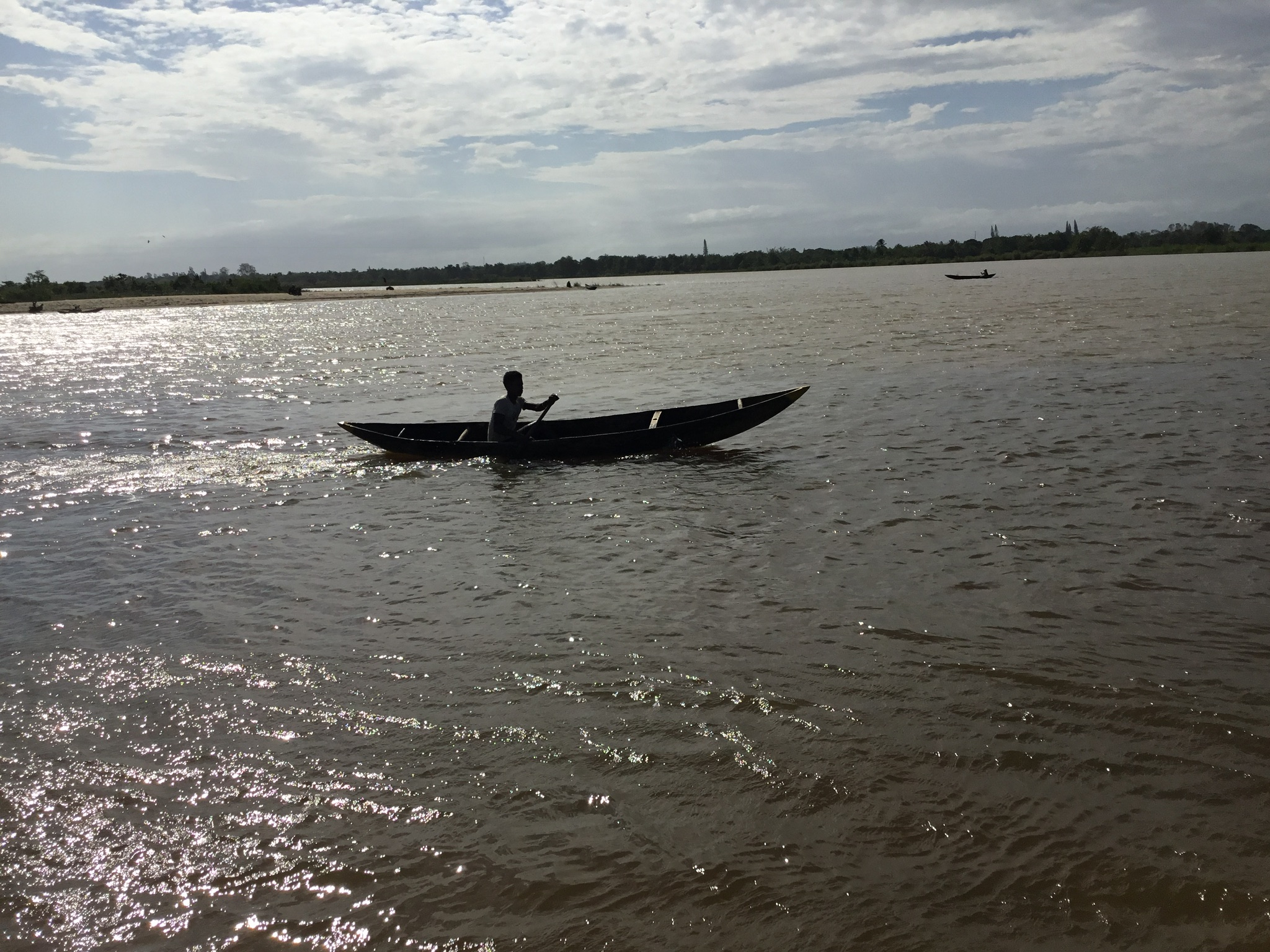 Pirogue, embouchure du fleuve Mananjary Madagascar Pirogue, embouchure du fleuve Mananjary Madagascar