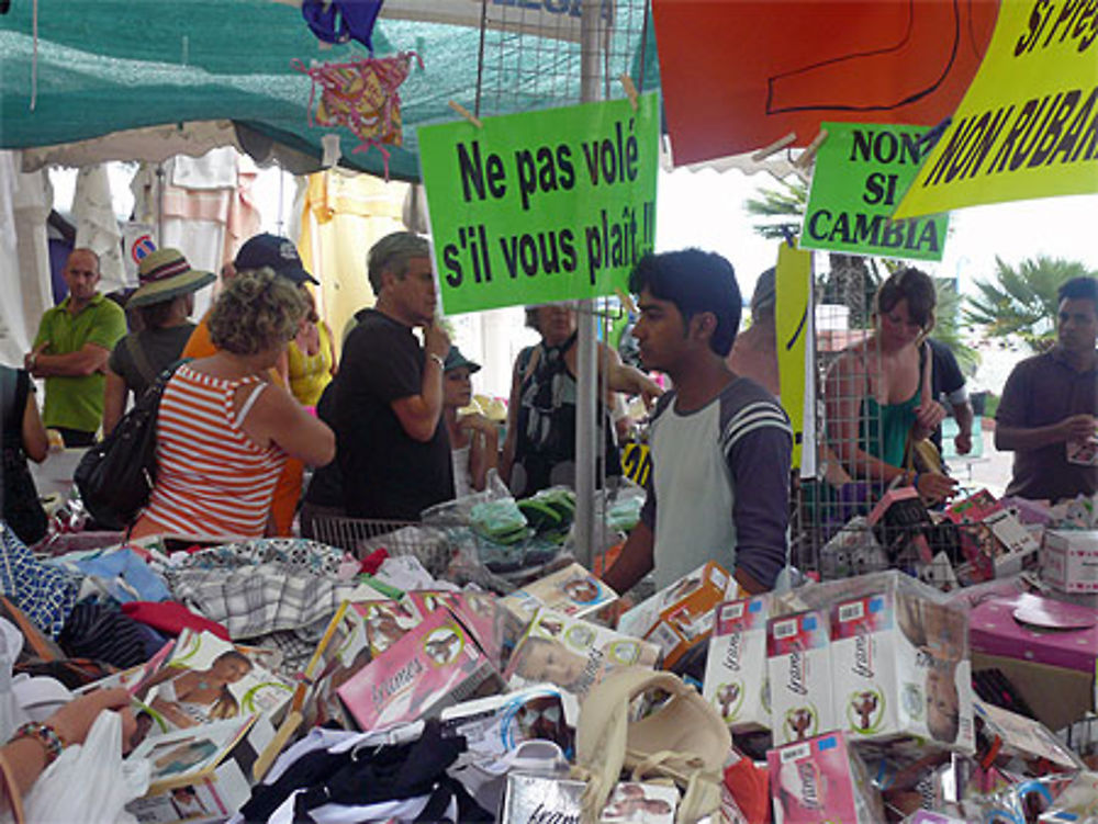 &quot;Pas volé&quot; (marché de Vintimille)