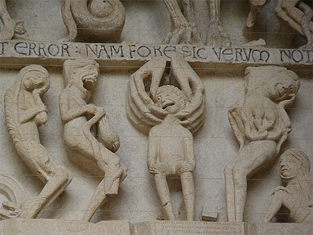 Détail du tympan du portail Détail du tympan du portail