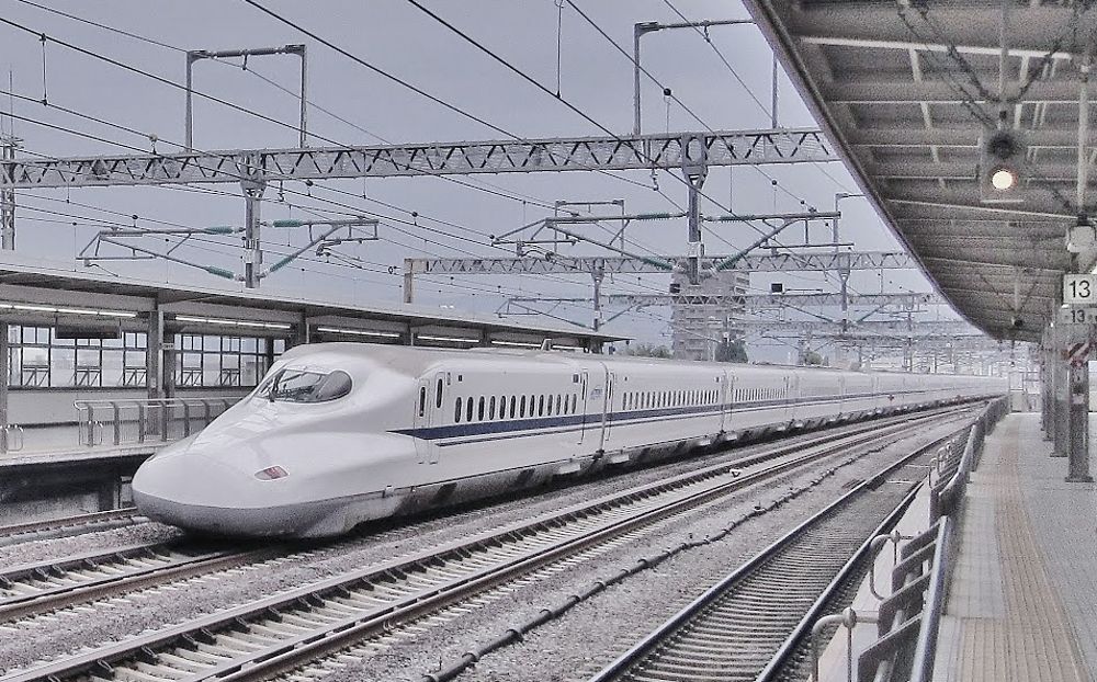  Shinkansen Tokyo - Kyoto