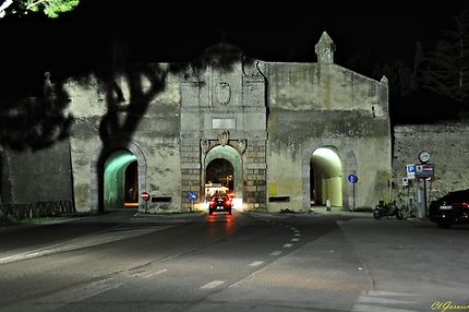 Porte vieille ville à Orbetello
