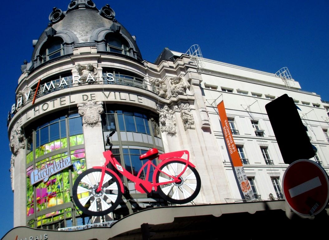 Une bicyclette dans Paris 