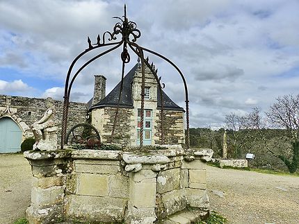 La cour du Château 