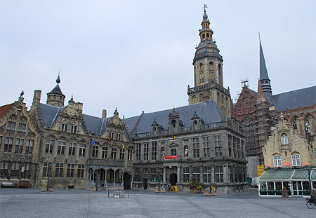 Grand-Place de Furnes Grand-Place de Furnes