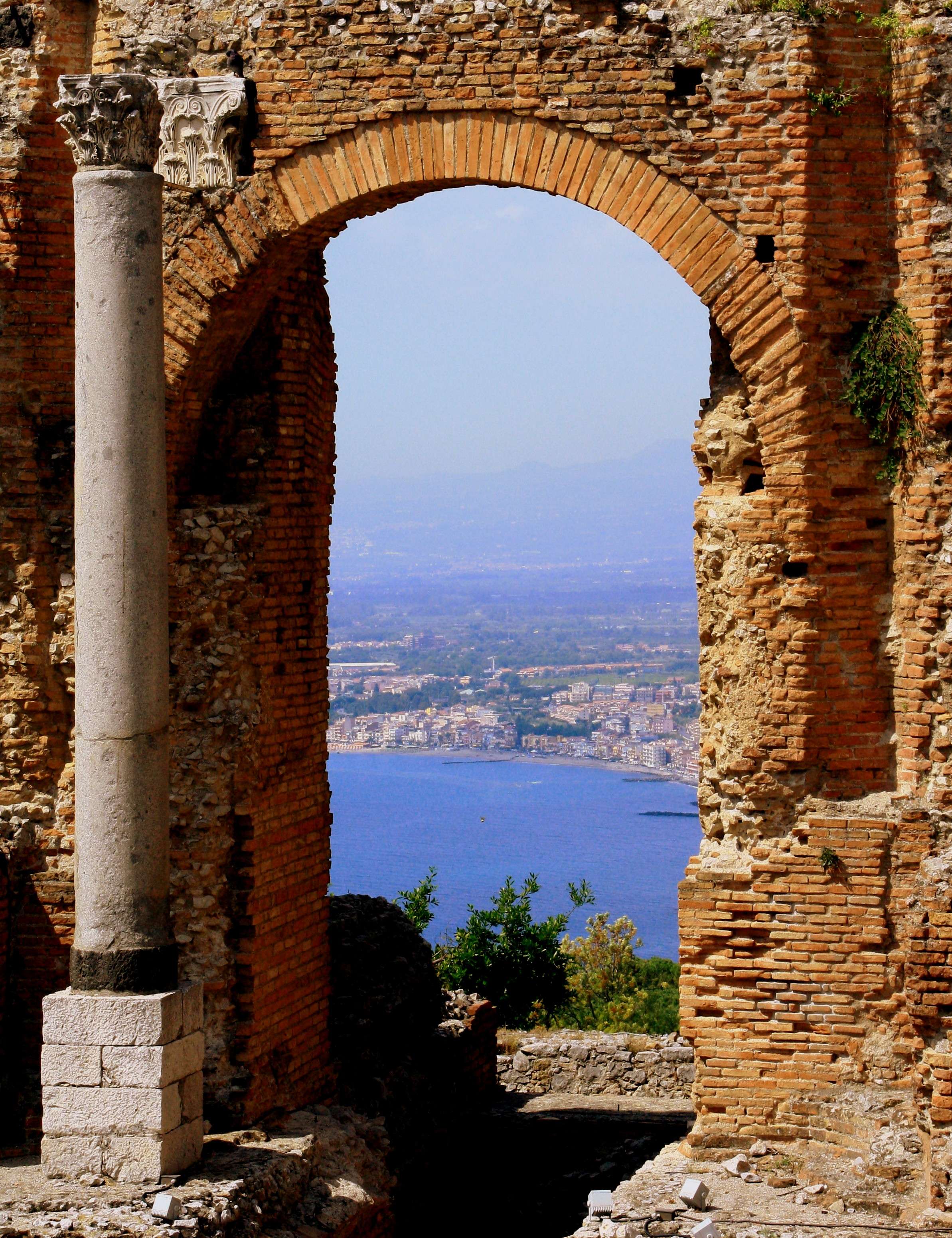 Taormine vue du théâtre grec Taormine vue du théâtre grec